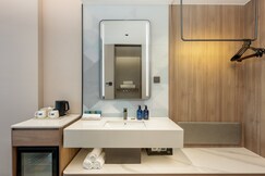 Holiday Inn Express SHANGHAI CHANGYANG ROAD by IHG