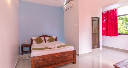 Colours Fly Hotel Room Type - Family Room With Balcony Pool View