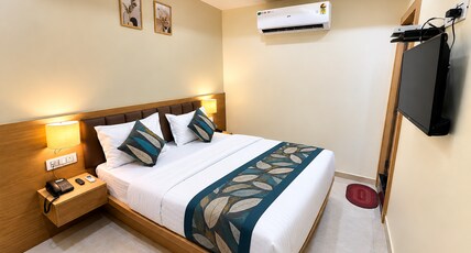 Arya Inn Room Type - STANDARD ROOM,