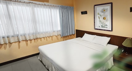 Birds and Bees Resort Pattaya Room Type - Standard Birds and Bees Resort Pattaya Room Type - Standard