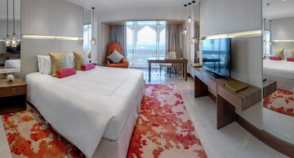 Taj Mahal Tower, Mumbai Room Type - Apollo Room Sea View King Bed