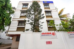 FabHotel Ateethi Residency