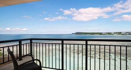 Hilton Guam Resort And Spa Room Type - PREMIER EXECUTIVE SUITE