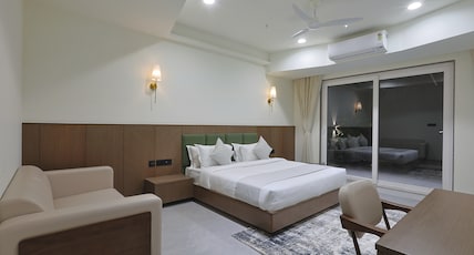 Elinor Hotel Room Type - Superior Room Elinor Hotel Room Type - Superior Room