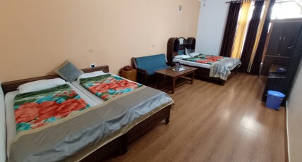 Hotel Himsagar Room Type - Quadruple Room