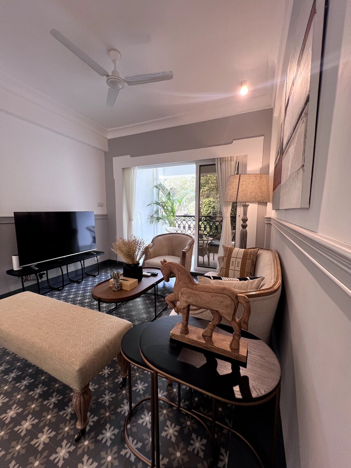 Tribe by Casa Flip Luxury 1 BHK in Candolim - Tap to explore photos