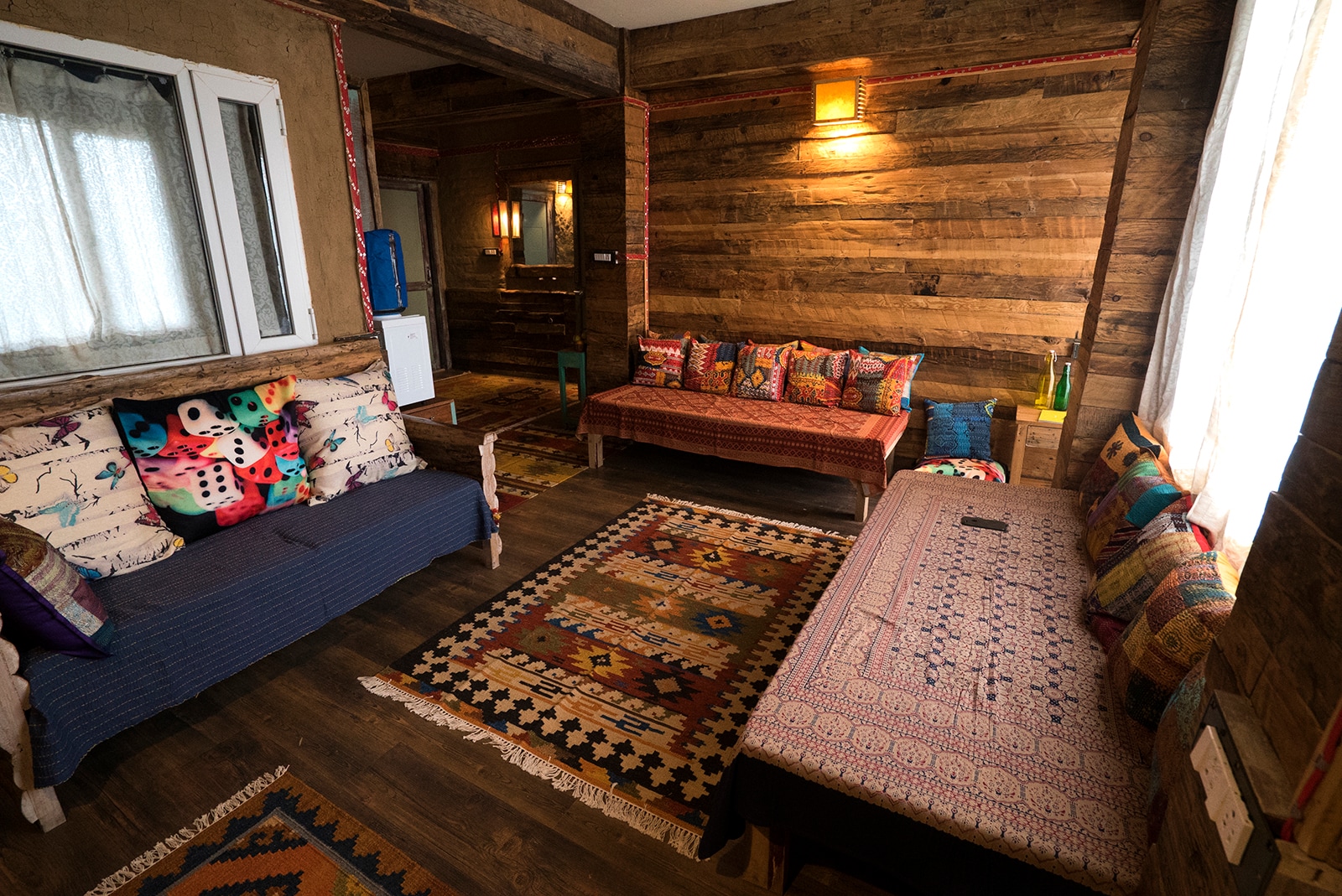 Meena Bagh Villa | Rooms & Cafe Khoblu - Tap to explore photos