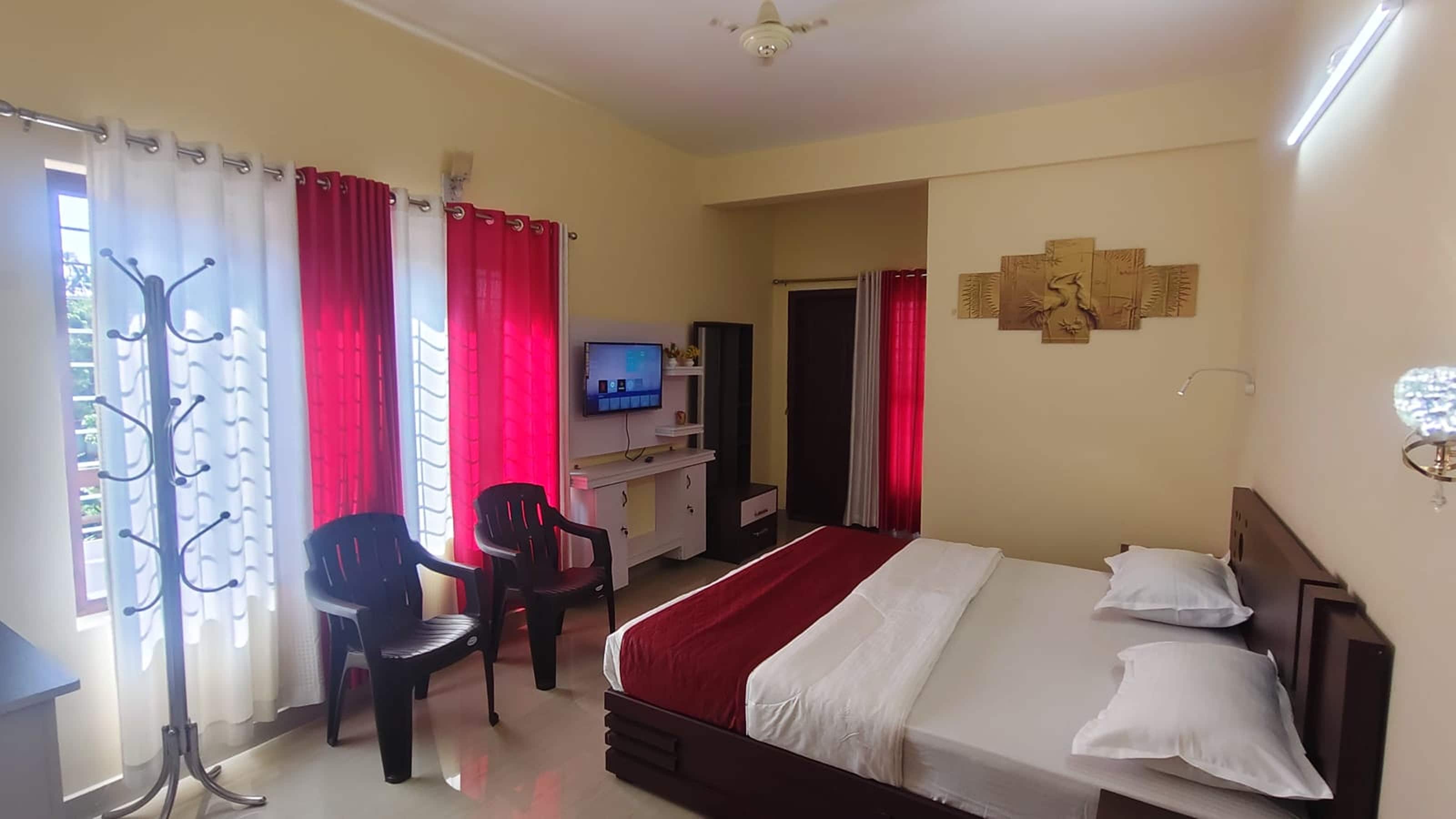 Deva Dheyam Homestay - Tap to explore photos