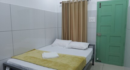SR Residency Kollam Room Type - Budget Double Room with Fan