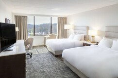 DoubleTree by Hilton Hotel Charlottesville