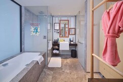Hilton Dalian Golden Pebble Beach Resort