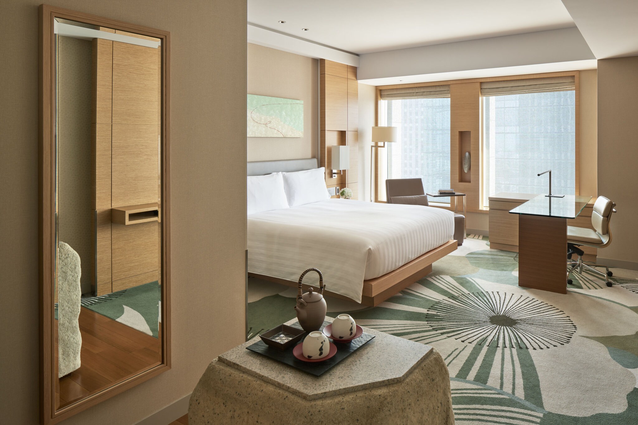 InterContinental Hotel Osaka - Tap to explore photos