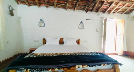 Leafwood Homestay Room Type - Akash
