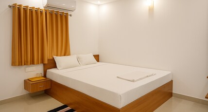 PY OLLIV CHENNAI THIRUVALLUR Room Type - Classic Room with Breakfast
