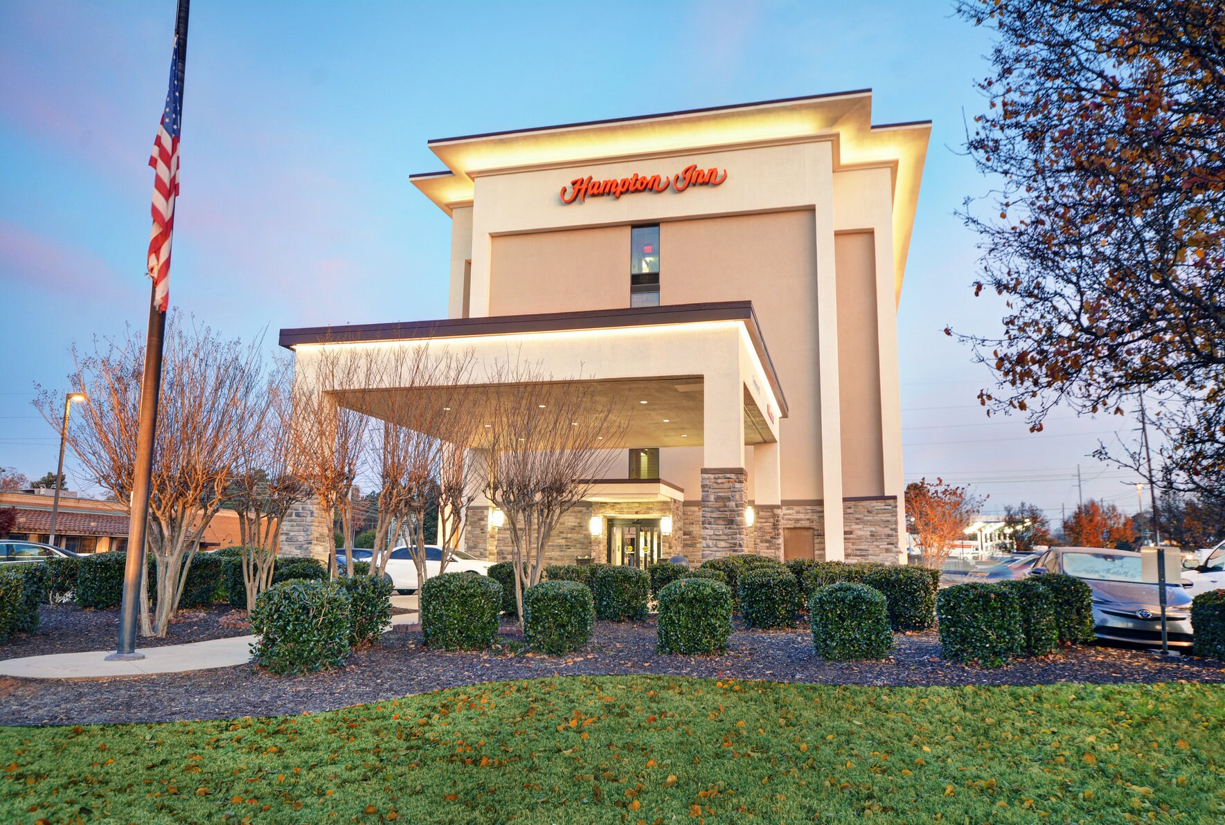 Hampton Inn by Hilton Athens - Tap to explore photos