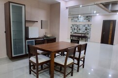 Downtown Stay - Rooms & Serviced Apartments