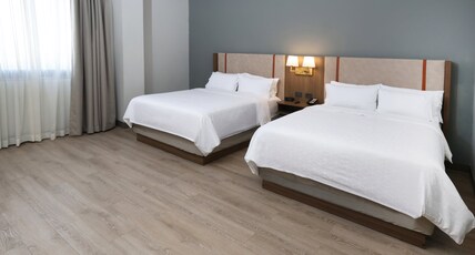 Holiday Inn NAVOJOA Room Type - 2 Queen Suite Sofa Bed