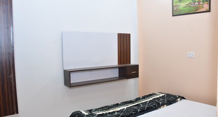ShreeBala Residency Room Type - Bedroom 6