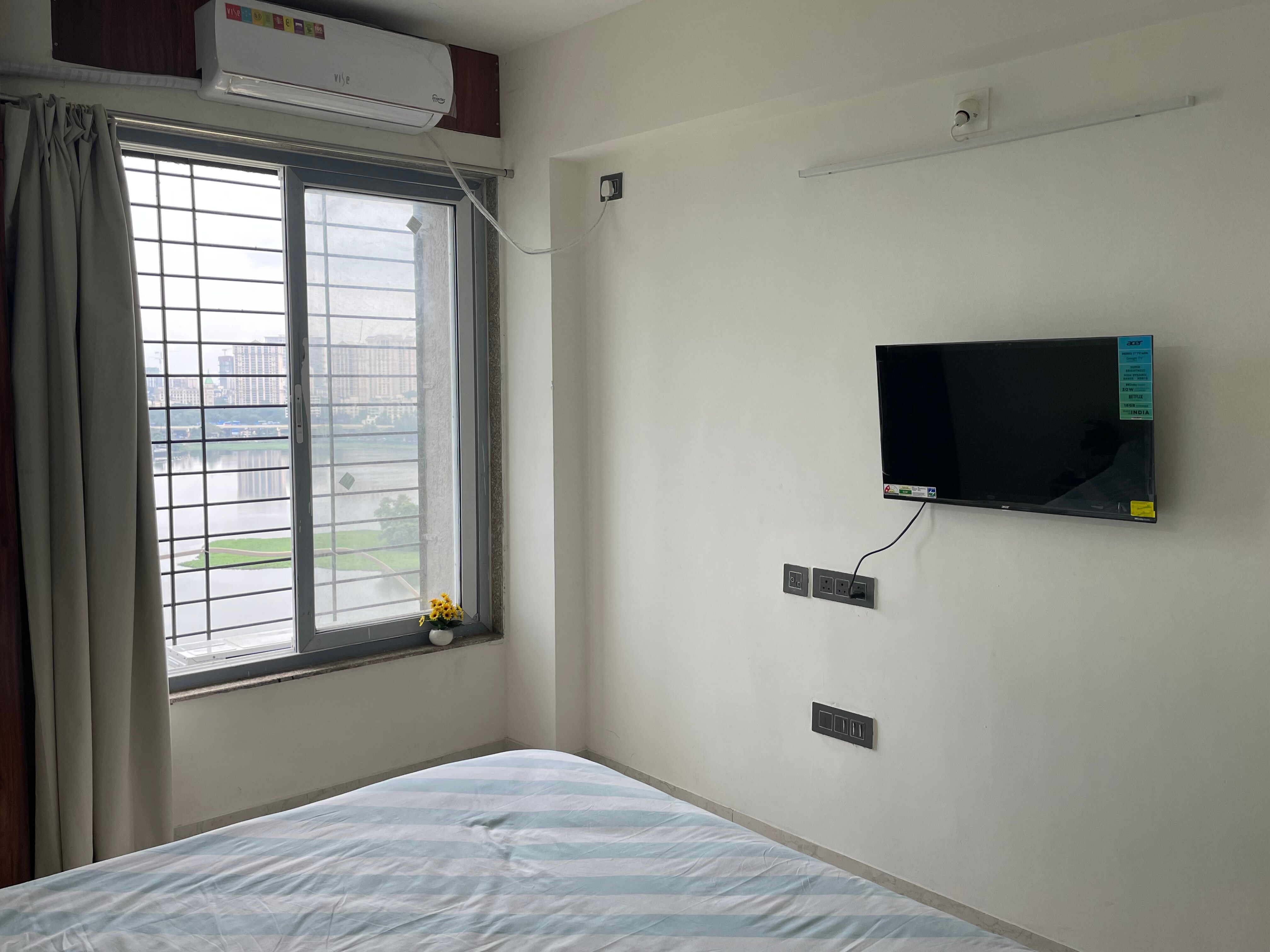 2 BHK Lake View Powai - Tap to explore photos