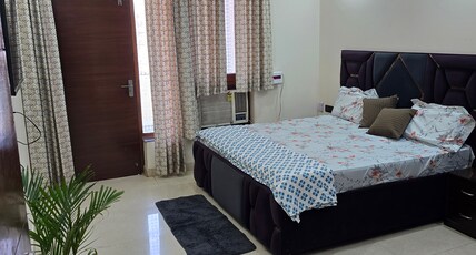 Jasmine Stays | Bright & Airy 1 BHK Room Type - Bedroom