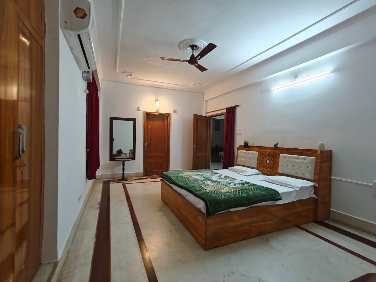 Shivoham homestay - Tap to explore photos