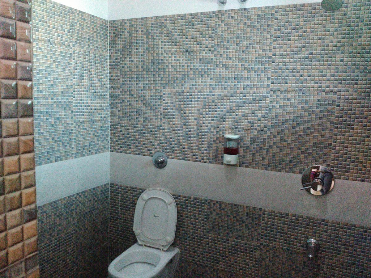 Hotel Ajaya - Tap to explore photos