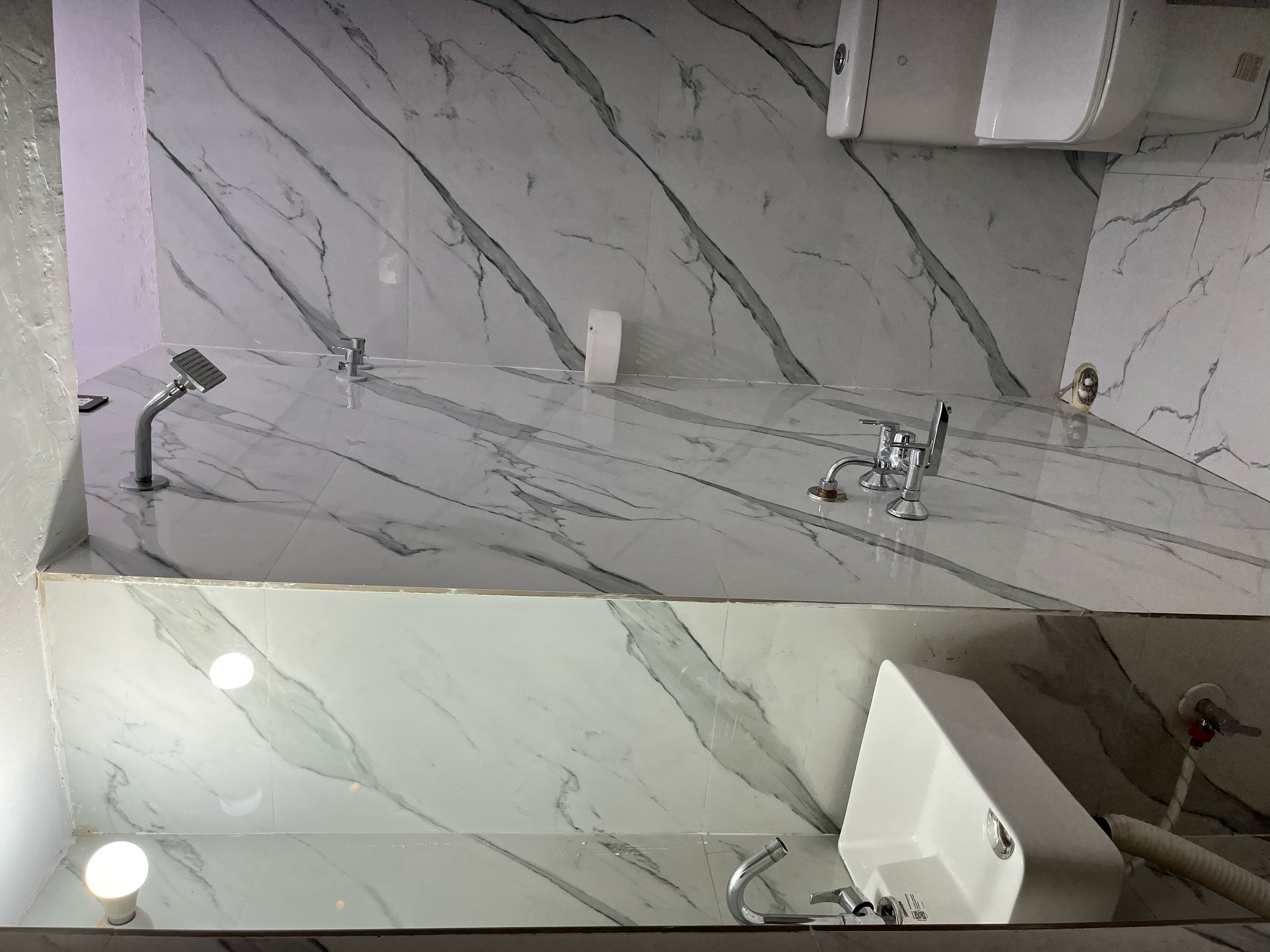 Sudama Ki Kuttiyaa - Tap to explore photos