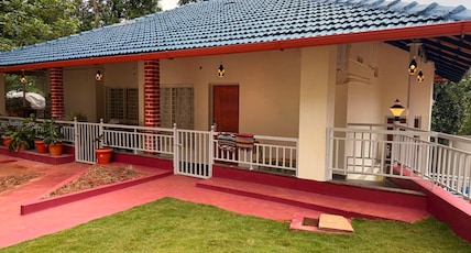 Honey Drop by Mantra Room Type - Family Room