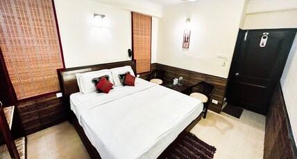 Hotel Kapil - Near Mall Road Room Type - Standard Basic Room