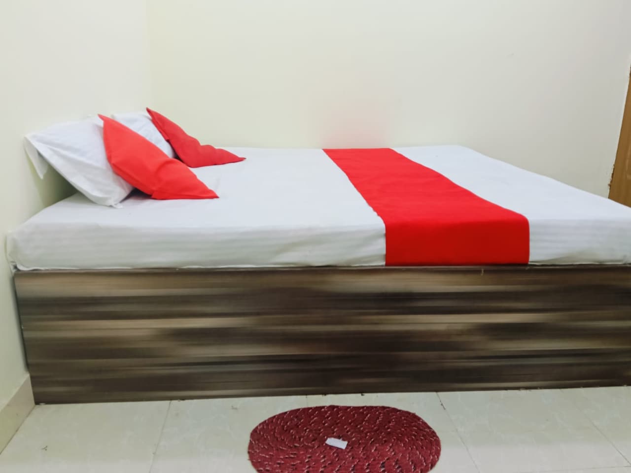 Hotel Akriti - Tap to explore photos