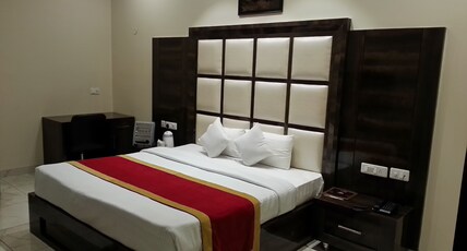 Hotel Maharaja Palace Room Type - Executive Room