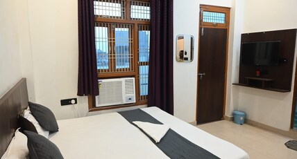 Aparna Guest house Room Type - Super Deluxe 106
