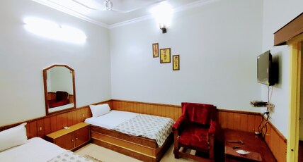 Hotel Kailash INN Room Type - AC Triple Bed