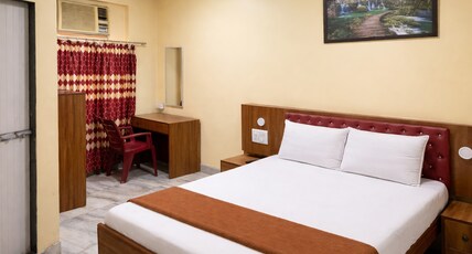 SRK HOTEL Room Type - Deluxe AC Room