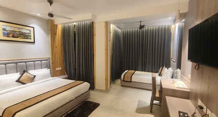 Hotel Palace View Room Type - PREMIUM TRIPPLE ROOM