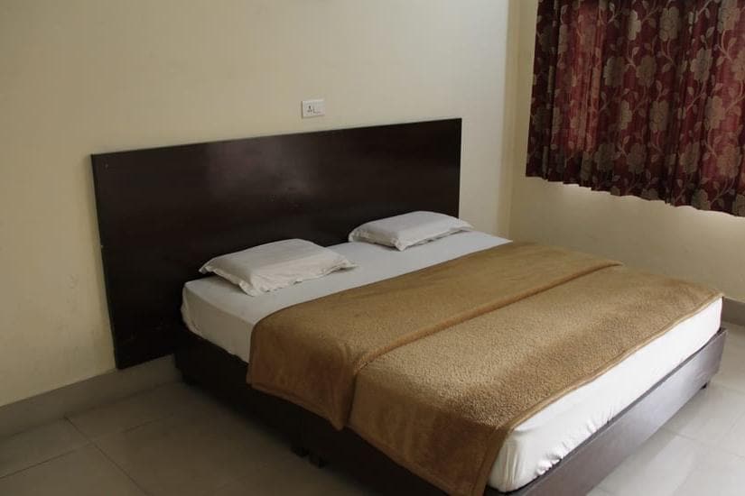 Hotel Prachi - Tap to explore photos