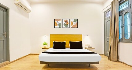 Super OYO Townhouse Vijay Khand Gomti Nagar Room Type - Classic