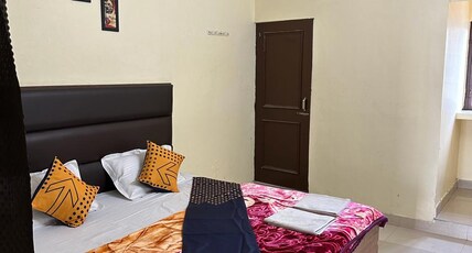 Hotel Swagat Room Type - Deluxe - AC Room
