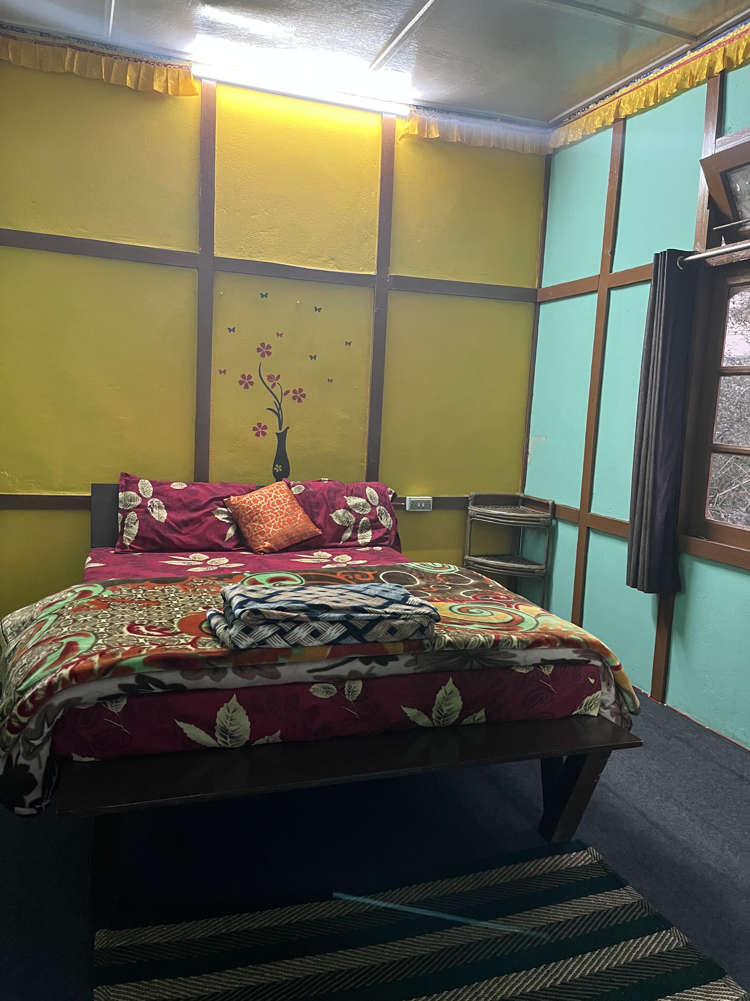 Tenzo Homestay - Tap to explore photos