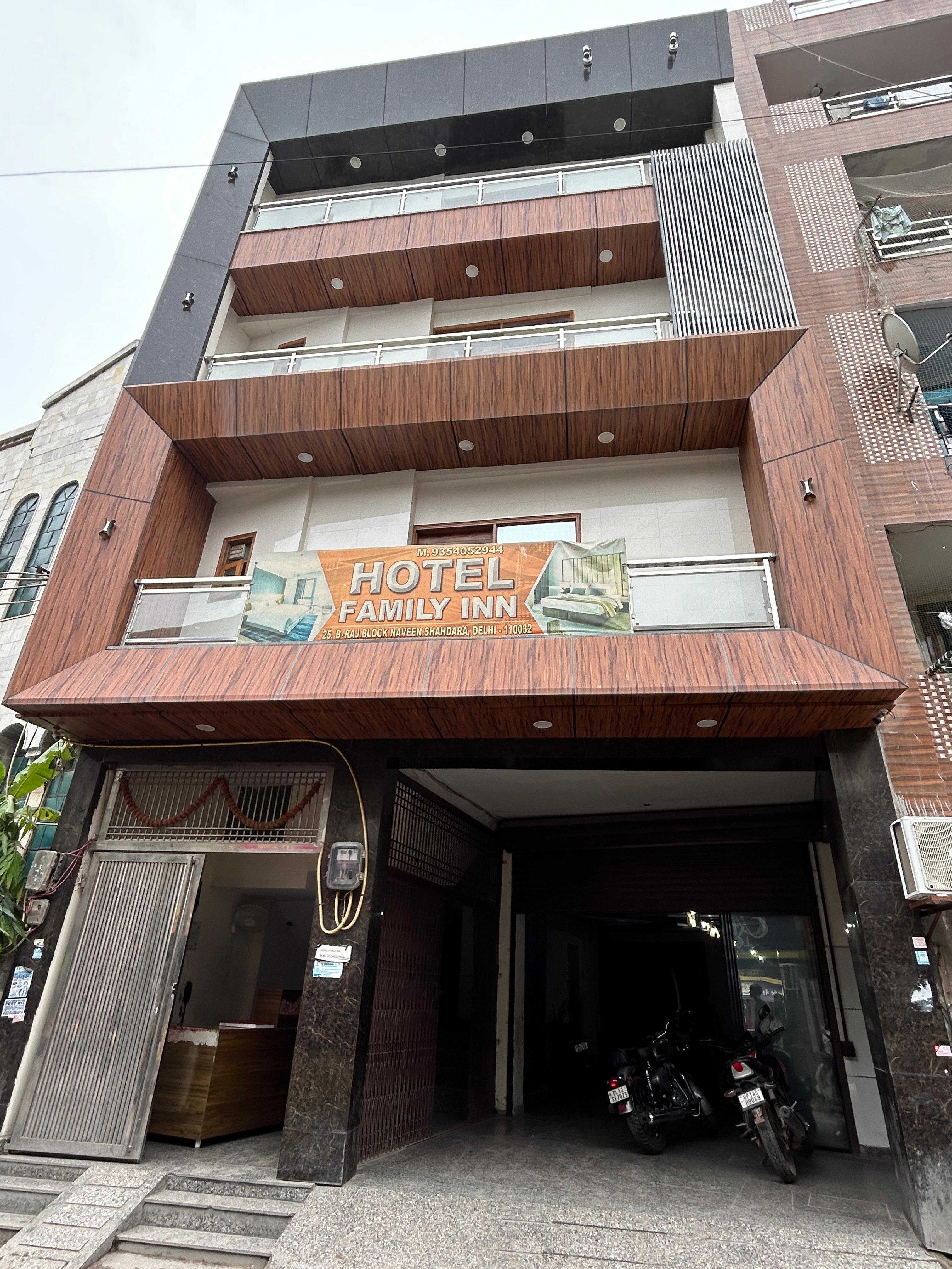 Hotel Family Inn Shahdara - Tap to explore photos