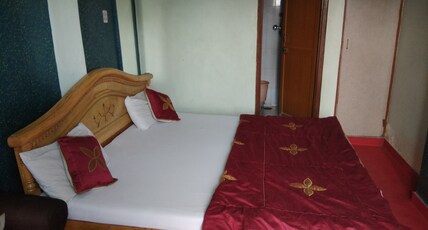 Chandar Guest House Room Type - Super Deluxe Room