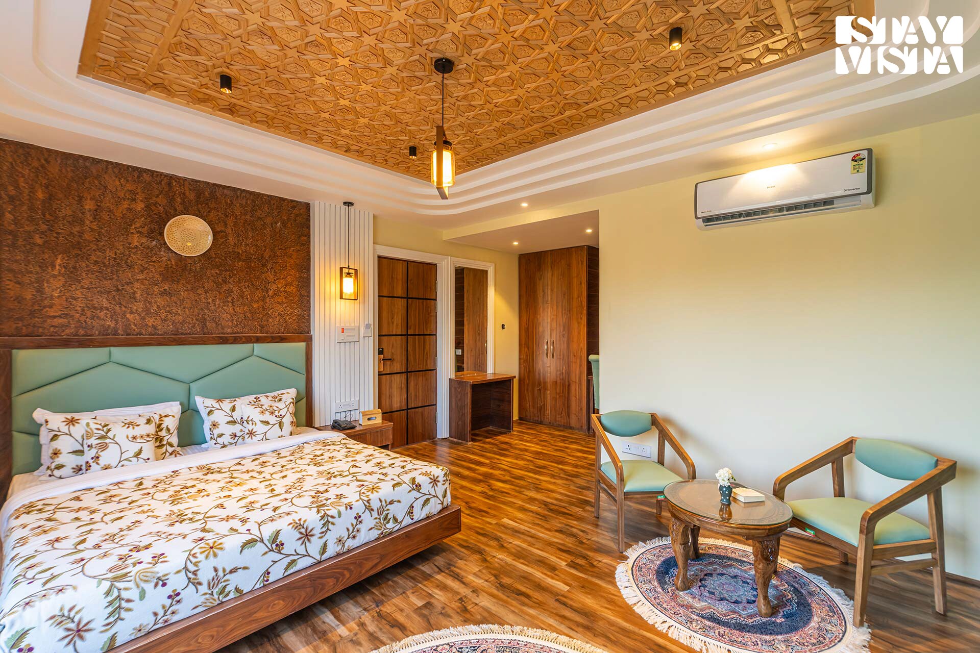 StayVista at Gauhar w/ Mountain View - Tap to explore photos