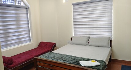 Bypass Towers Room Type - Super Deluxe (Non AC)
