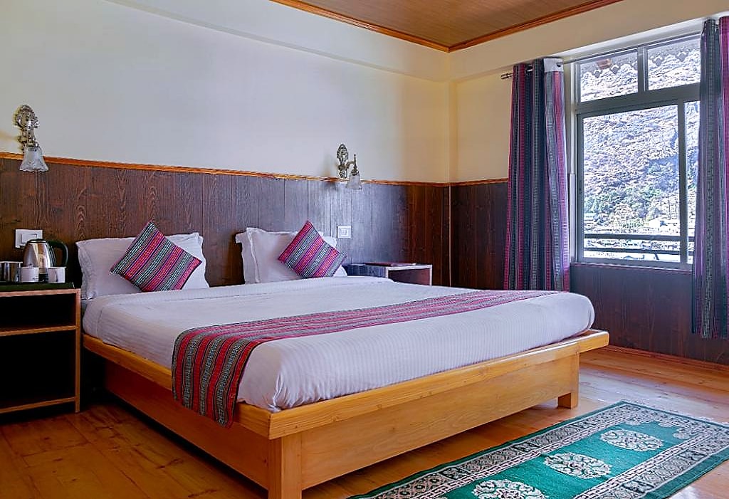 Kee-Rong Cottages | Rooms & Restaurant - Tap to explore photos