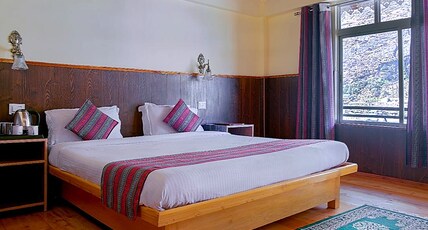 Kee-Rong Cottages | Rooms & Restaurant Room Type - Orchid Cottage : Premium