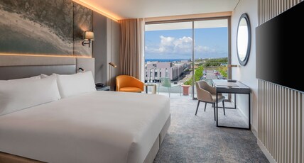 DoubleTree by Hilton Lagoa Azores Room Type - KING GUEST ROOM W SEA VIEW