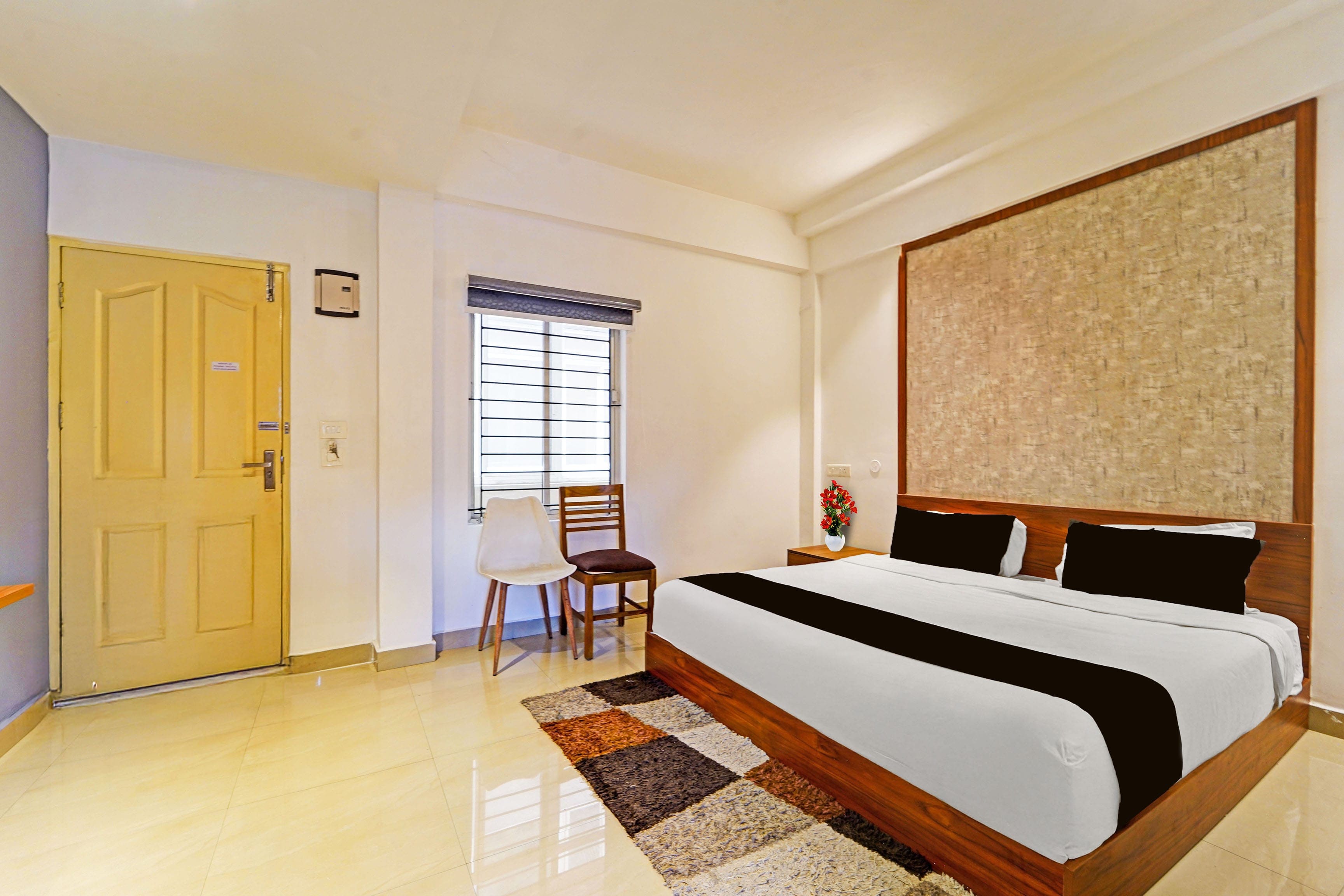 Townhouse Kozhencherry Formerly The Beige Hotel - Tap to explore photos