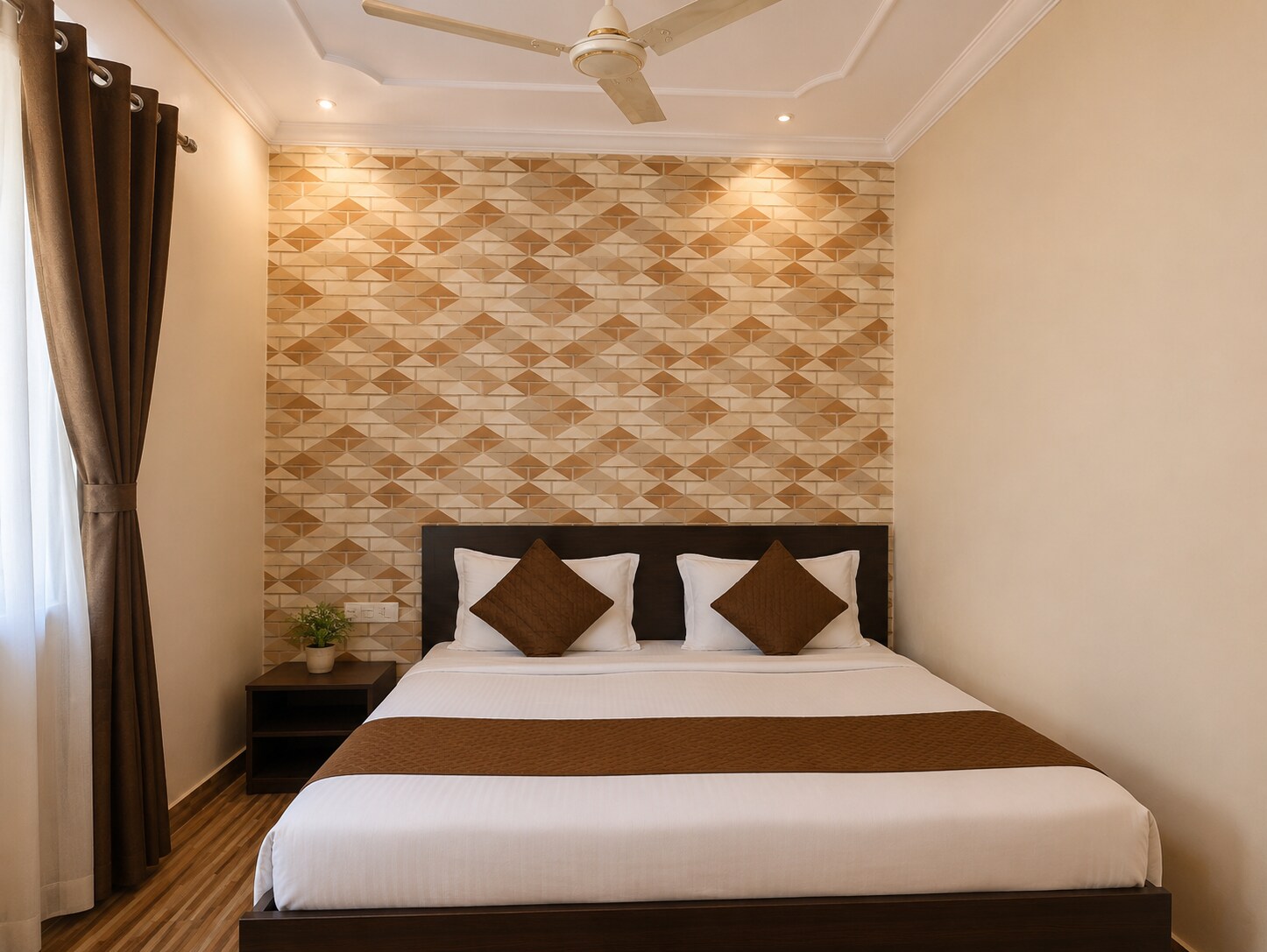 Hotel Pavitri Near Kashi Vishwanath - Tap to explore photos