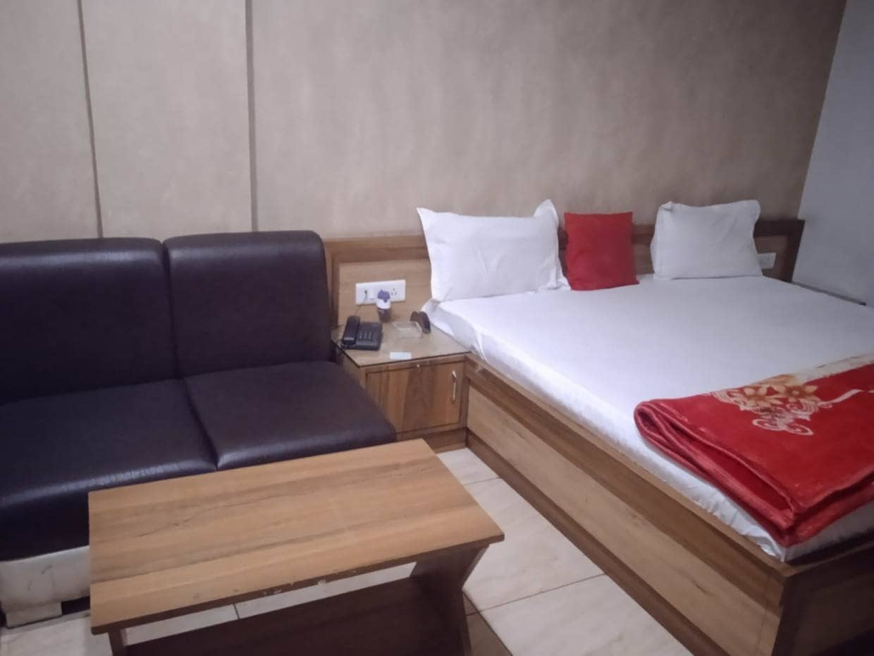 Hotel Khushi Plaza - Tap to explore photos