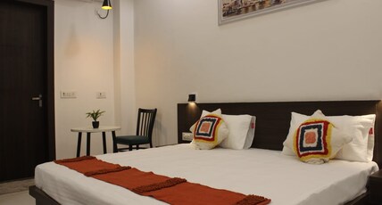 Hotel Peepal tree Room Type - Deluxe room